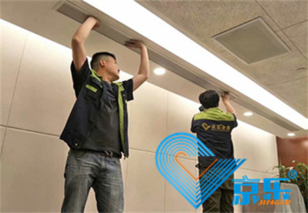 企業(yè)中央空調(diào)風(fēng)管機出風(fēng)口結(jié)露怎么維修