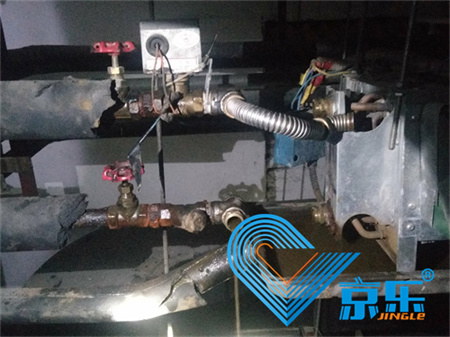 寫字樓水冷空調(diào)壓縮機(jī)維修案例 專業(yè)拆裝+高效維保解決方案