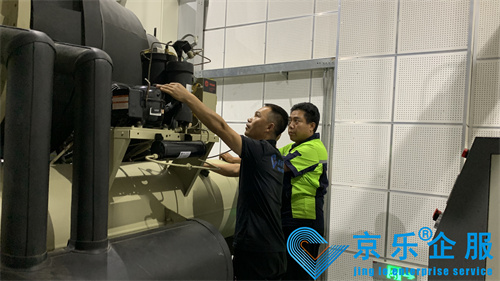 大型空調(diào)設備機組壓縮機維修